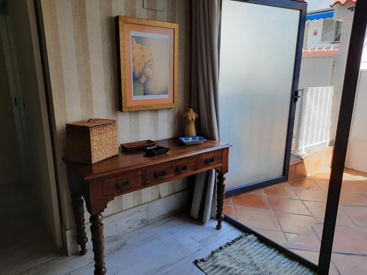 Un Apartamento Vacacional Con Detalles De Un Hogar Майрена-дель-Альхарафе Экстерьер фото
